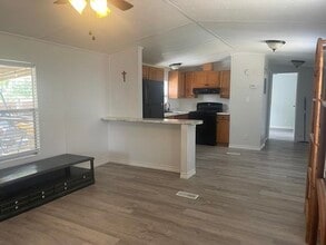 307 Muller Memorial Blvd in Laredo, TX - Building Photo - Building Photo