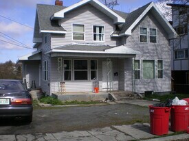 515 NE Kamiaken St in Pullman, WA - Building Photo