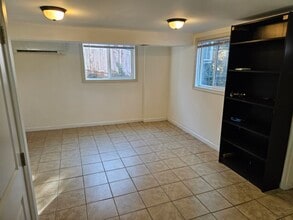 2030 N Cleveland St, Unit A in Arlington, VA - Building Photo - Building Photo