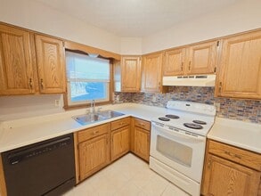 4611 Estate Dr in Louisville, KY - Building Photo - Building Photo