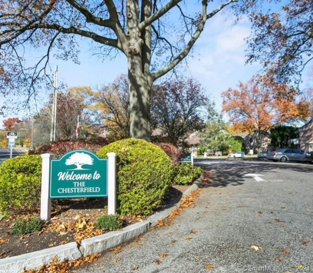 2437 Bedford St in Stamford, CT - Building Photo