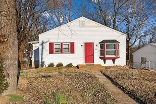 5978 Laurette Ave in Ferguson, MO - Building Photo