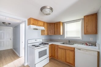 1022 Wood St in Albemarle, NC - Building Photo - Building Photo