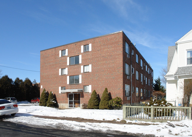 270 Preston St in Hartford, CT - Foto de edificio - Building Photo