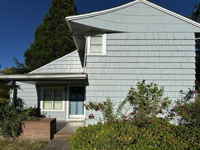 2963 Alder St in Eugene, OR - Building Photo - Building Photo