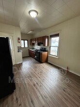 587 N Courtland St in East Stroudsburg, PA - Building Photo - Building Photo