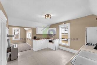 655 High St SW in Grand Rapids, MI - Building Photo - Building Photo