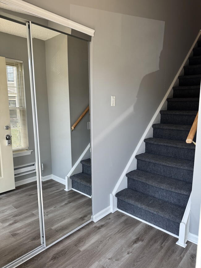 property at 1008 Barry Ct