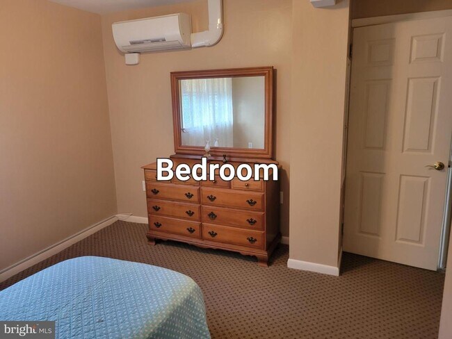 433 Elm Ave in Woodbury Heights, NJ - Building Photo - Building Photo