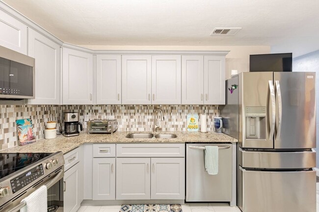 property at 942 Boulder Dr
