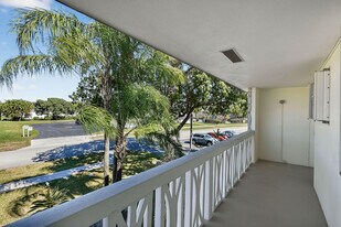 3150 Meridian Way S in Palm Beach Gardens, FL - Building Photo