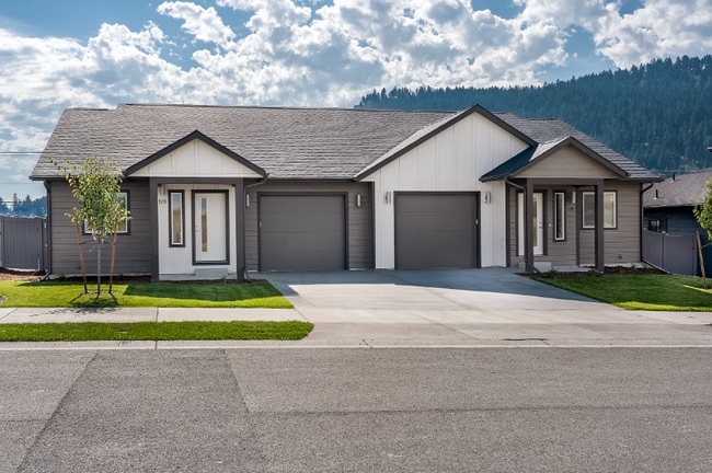 property at 116 W View Dr