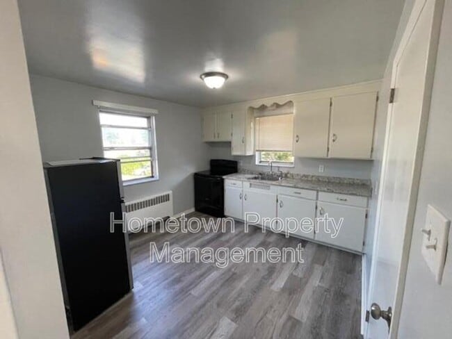 property at 127 S 28th St