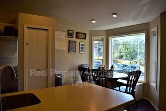 3050 Glenhaven Dr in Sedro Woolley, WA - Building Photo - Building Photo