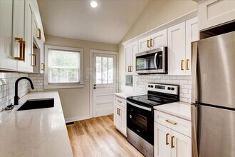 210 Bryan St in Mcdonough, GA - Building Photo - Building Photo