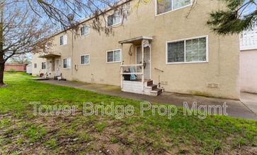 2612 Connie Dr in Sacramento, CA - Building Photo - Building Photo
