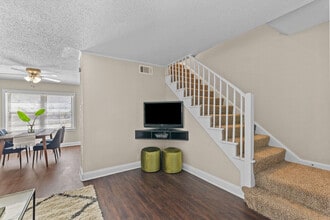 Townhomes at South Highlands in Shreveport, LA - Foto de edificio - Building Photo