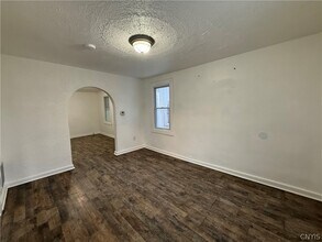 108 Spring St in Syracuse, NY - Building Photo - Building Photo