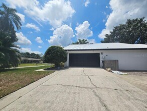 5103 Fernbrook Ln in Lakeland, FL - Building Photo - Building Photo