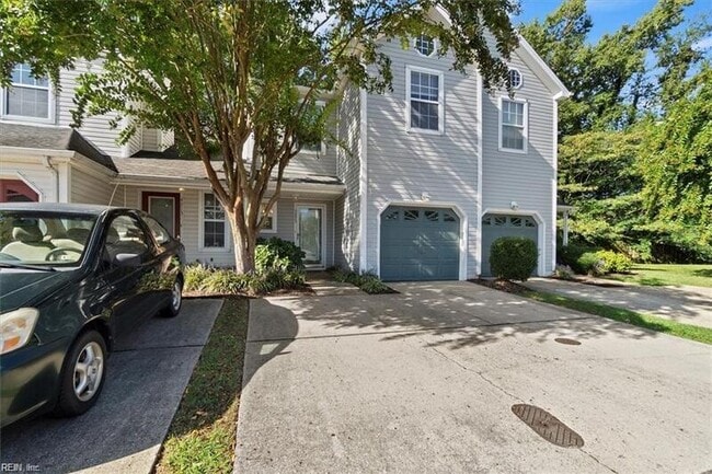 4975 Kemps Lake Dr in Virginia Beach, VA - Building Photo - Building Photo