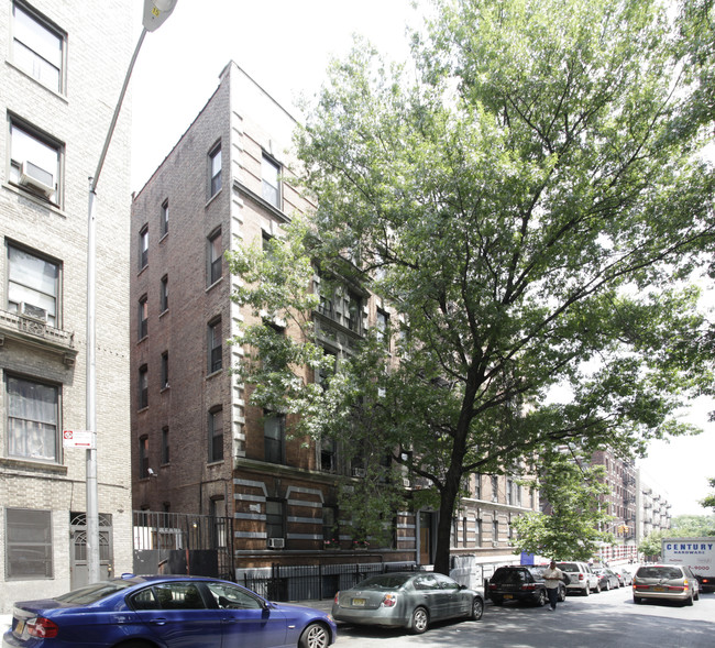 551 W 172nd St in New York, NY - Building Photo - Building Photo