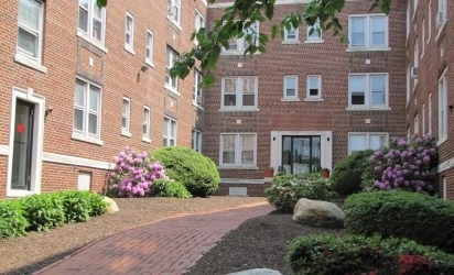 Tara Apartments in Bridgeport, CT - Foto de edificio