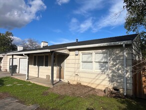 3526 Robertson Ave in Sacramento, CA - Building Photo - Building Photo