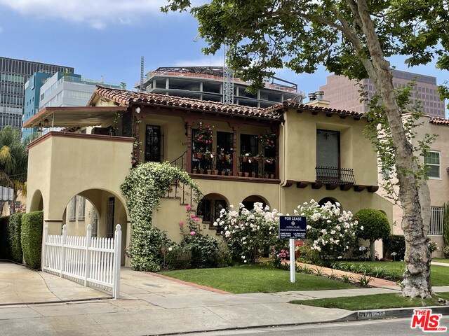 6370 W 6th St-Unit -8372 in Los Angeles, CA - Building Photo