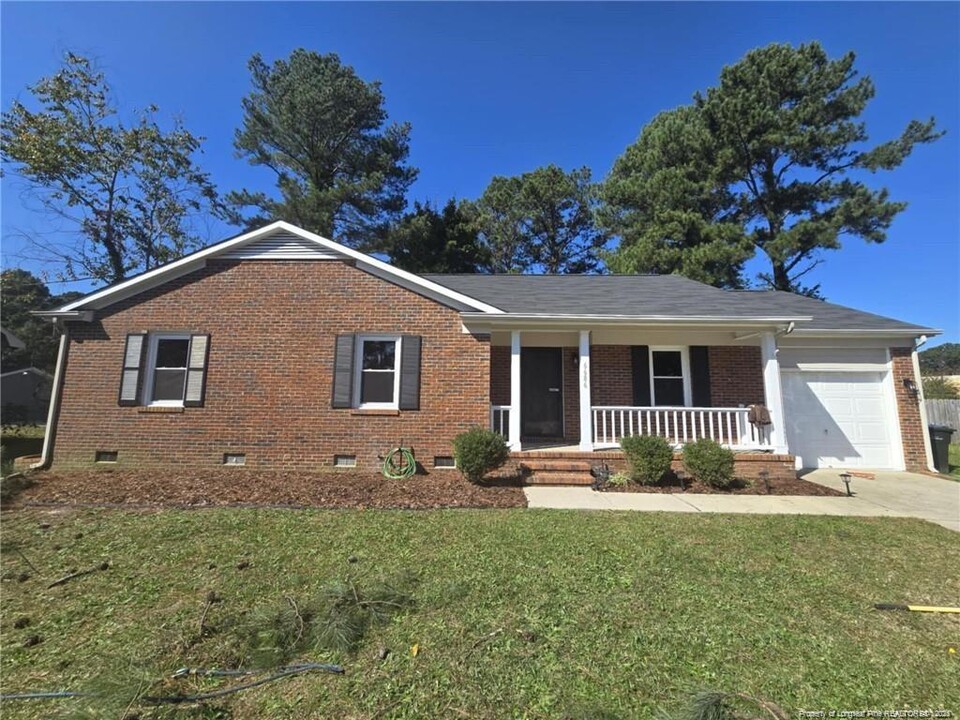 6686 Dormy Cir in Fayetteville, NC - Building Photo