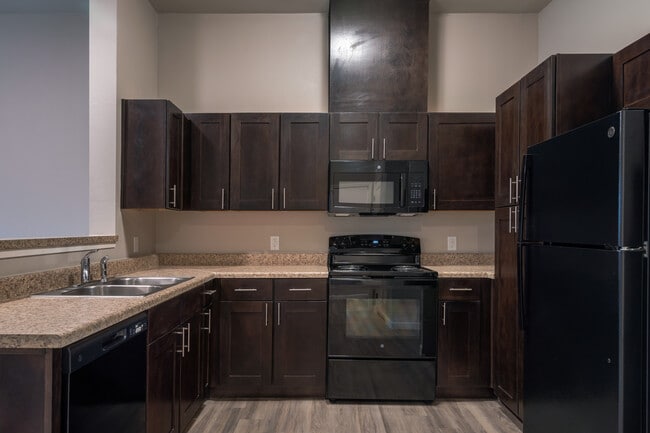 Beaumont Trails in Beaumont, TX - Foto de edificio - Interior Photo