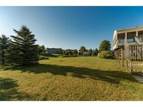 6372 Bandel Ln NW in Rochester, MN - Foto de edificio - Building Photo