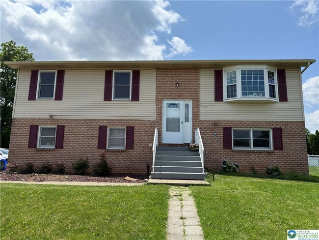 property at 1620 Best Pl