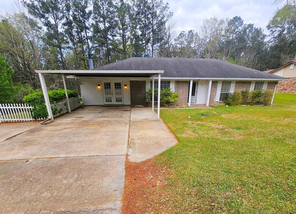 1304 S 12th St in Leesville, LA - Building Photo