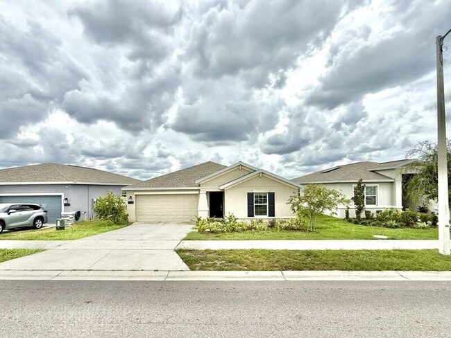 1036 Theodore St in Davenport, FL - Building Photo - Building Photo