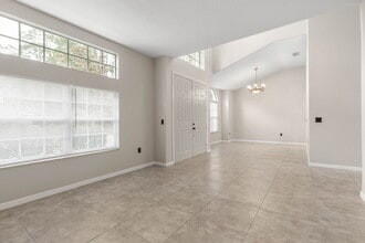60 Brigadoon Ln in Palm Coast, FL - Foto de edificio - Building Photo