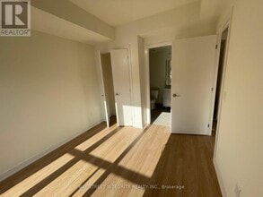 12 David Eyer Rd in Richmond Hill, ON - Building Photo - Building Photo