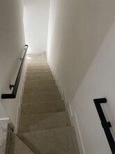 6233 NW 20th Ave in Miami, FL - Foto de edificio - Building Photo