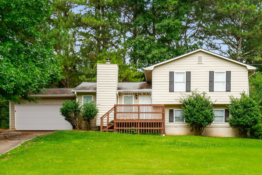 585 Cedar Ct in Dacula, GA - Building Photo