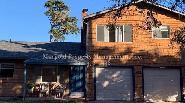 property at 405 Locust St