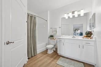 Bell Avalon Park in Orlando, FL - Building Photo - Building Photo