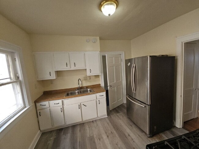 1547 Hillcrest Rd in East Cleveland, OH - Building Photo - Building Photo