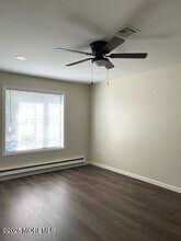 222 Medford Ct in Englishtown, NJ - Building Photo - Building Photo