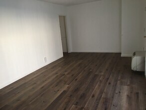 8539 Saturn St in Los Angeles, CA - Building Photo - Building Photo