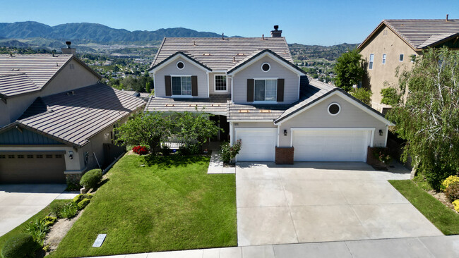 19114 Olympic Crest Dr in Santa Clarita, CA - Building Photo - Building Photo