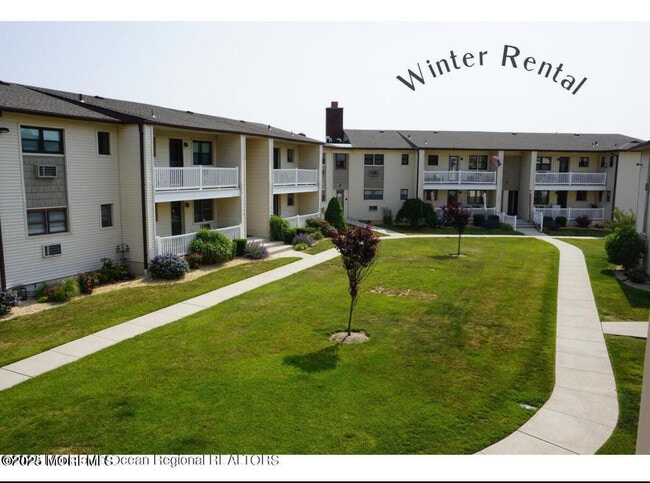 property at 92 Wharfside Dr