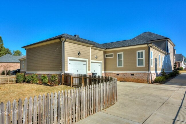 3057 Leaning Oak Way in Martinez, GA - Building Photo - Building Photo