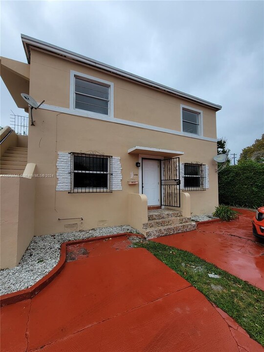 2311 NW 14th St-Unit -2313 in Miami, FL - Building Photo