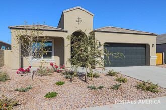 8482 W Sonoma Way in Florence, AZ - Building Photo - Building Photo