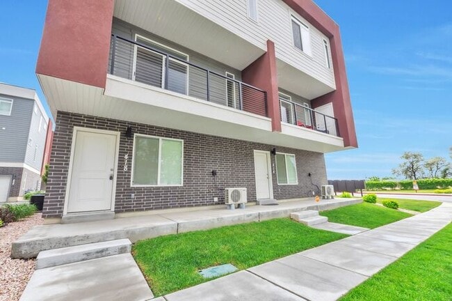 property at 418 Depot St