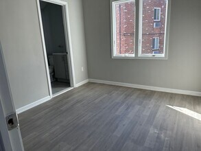 7028 Ridge Ave-Unit -Unit 1 in Philadelphia, PA - Building Photo - Building Photo